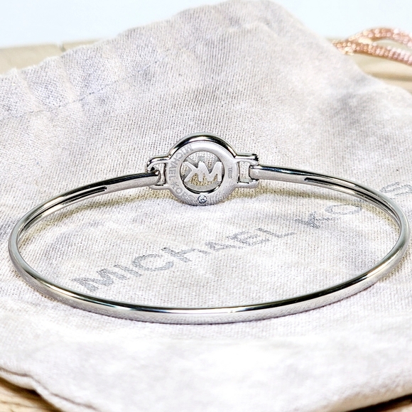 MICHAEL KORS PAVÉ SILVER TONE BANGLE BRACELETS. LOT OF 3. - Picture 2 of 11